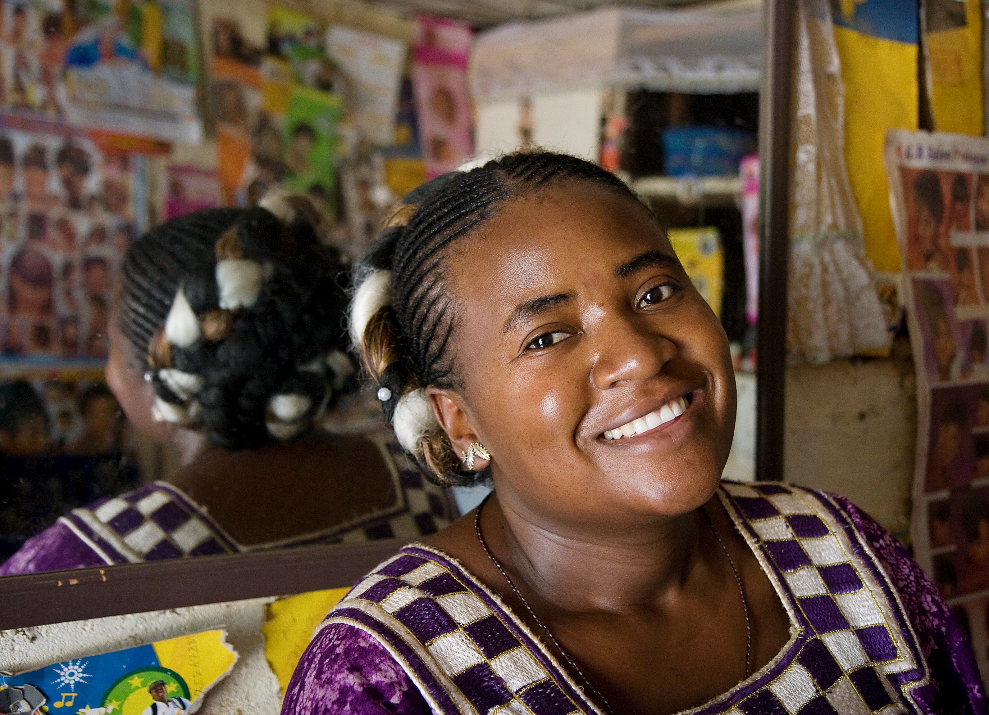 Women in Cameroon working together