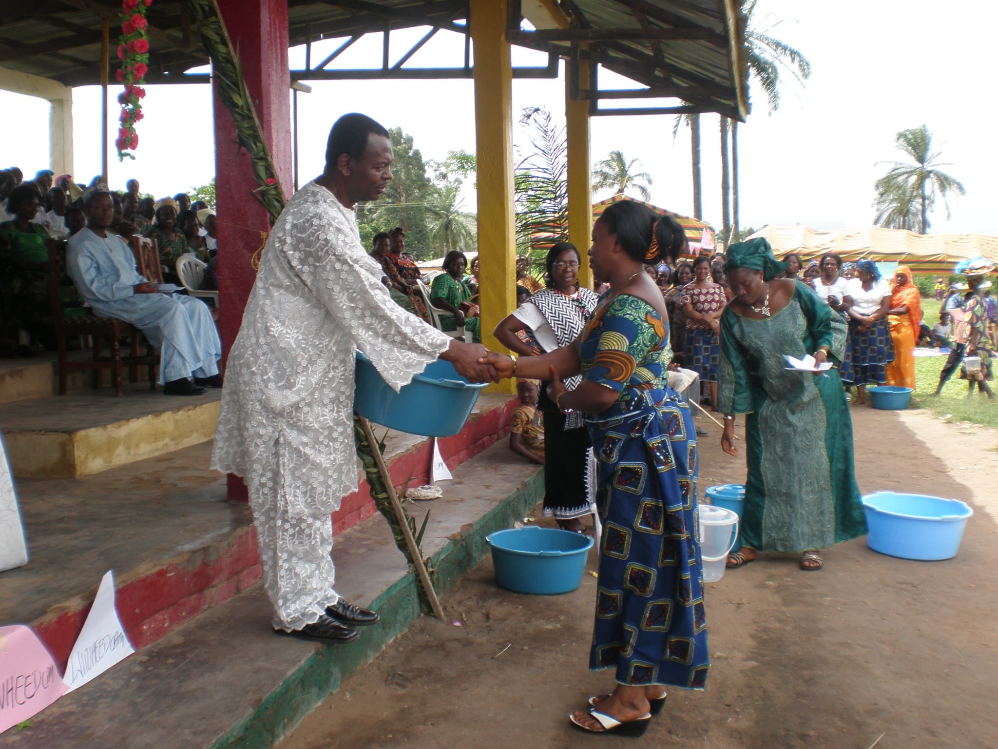Community field activity